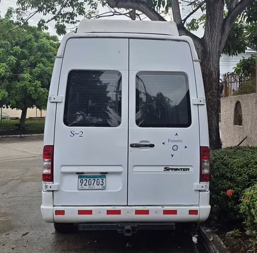 Bus Mercedes Sprinter Combi 313