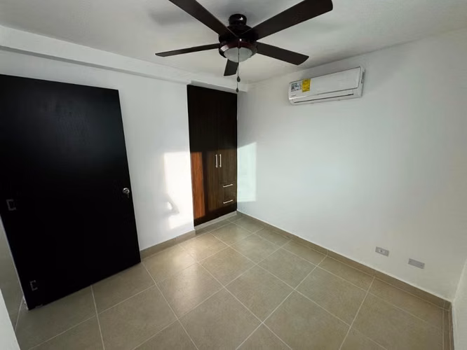 Apartamento en Kings Park - Imagen 2