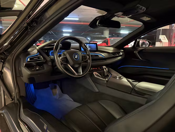 BMW i8 2017