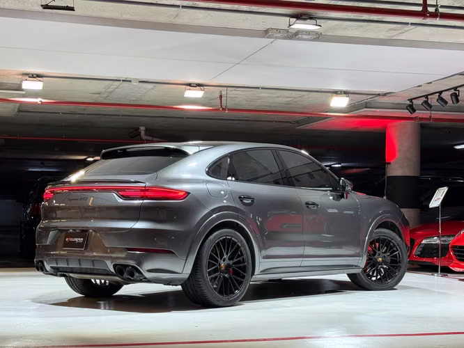 PORSCHE CAYENNE GTS COUPÉ 2022