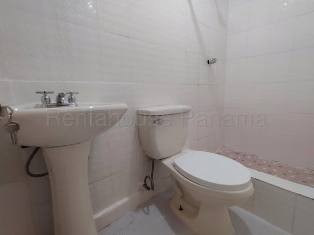 Venta de casa en Sabanitas,  Colón 26GC7398 - Imagen 12