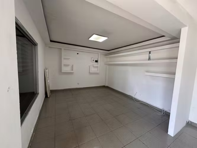 Se ALQUILA Local Comercial en Vía principal de Carrasquilla - Imagen 4