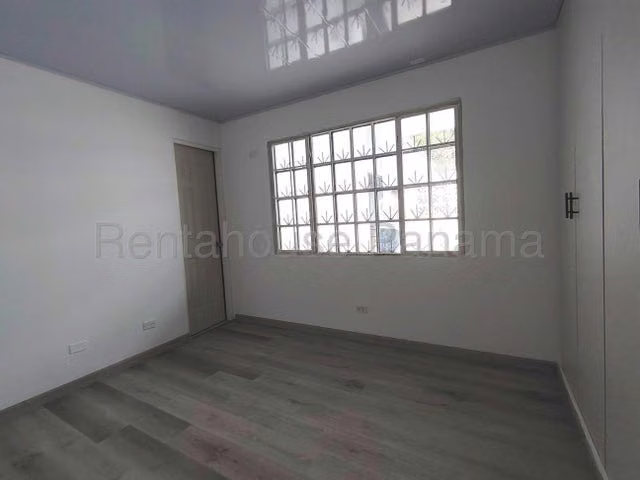 Amplia y conveniente casa en venta Altos de San Judas, Colón 26GC8721