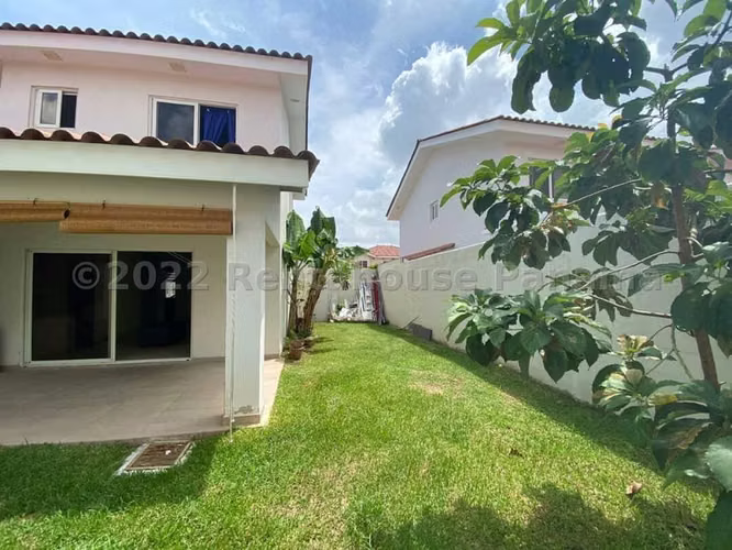 ALQUILO Casa en Ph Reserva de Versalles - Imagen 8