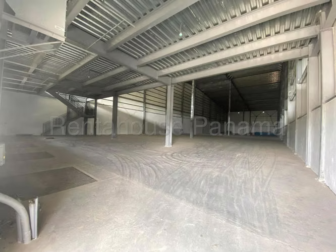 ALQUILO Galera en Ancon  2200m2 - Imagen 4