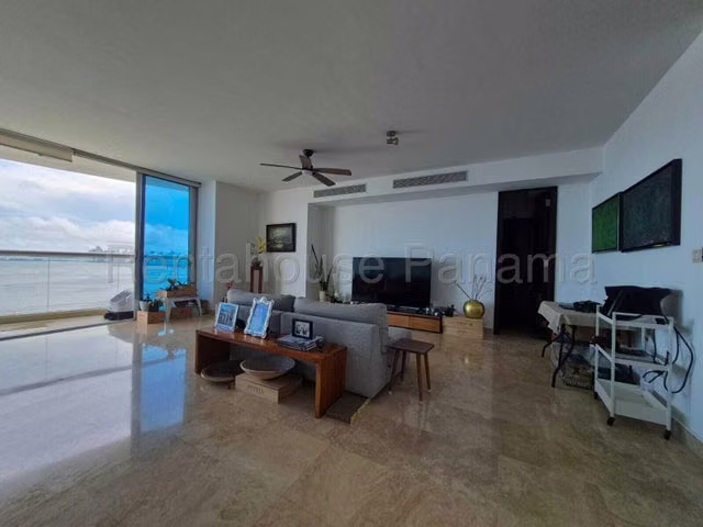 Alquiler de Apartamento en Costa del Este 26LBR8952