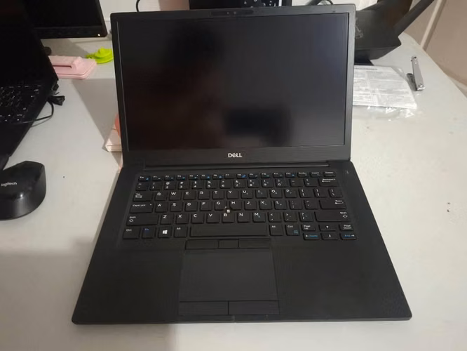 Laptop Dell Latitude 7490