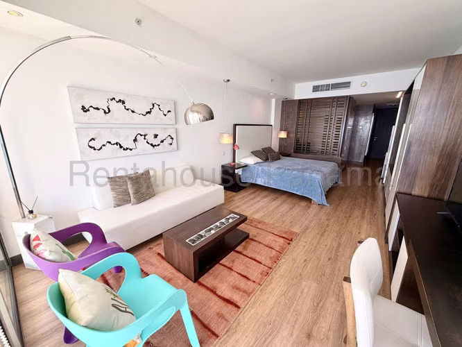 Alquiler de Apartamento Amoblado en Punta Pacifica Ph Toc EC
