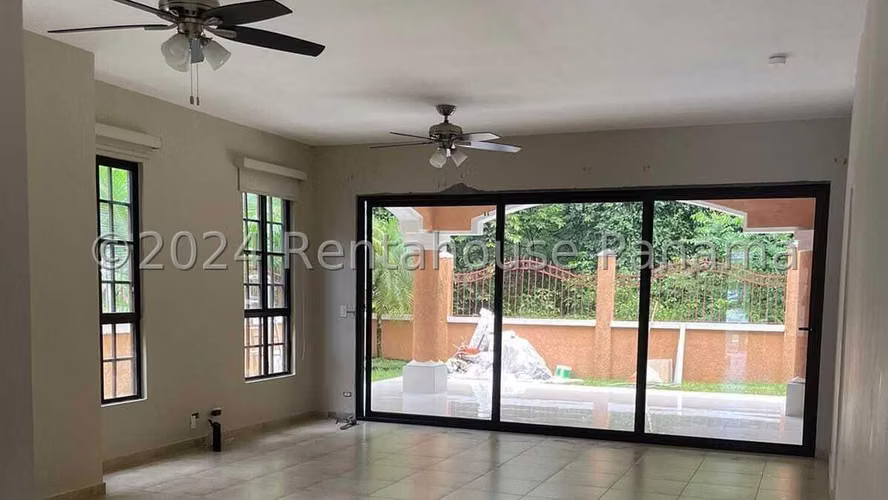 Alquiler de Casa en Clayton Clayton Village Solo Cliente Directo MC
