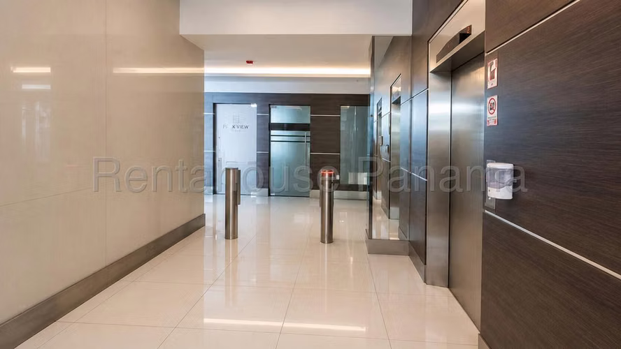 Oficina Comercial en Alquiler en Punta Paitilla JG