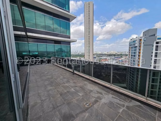 Oficina Comercial en Alquiler en Costa del Este JG