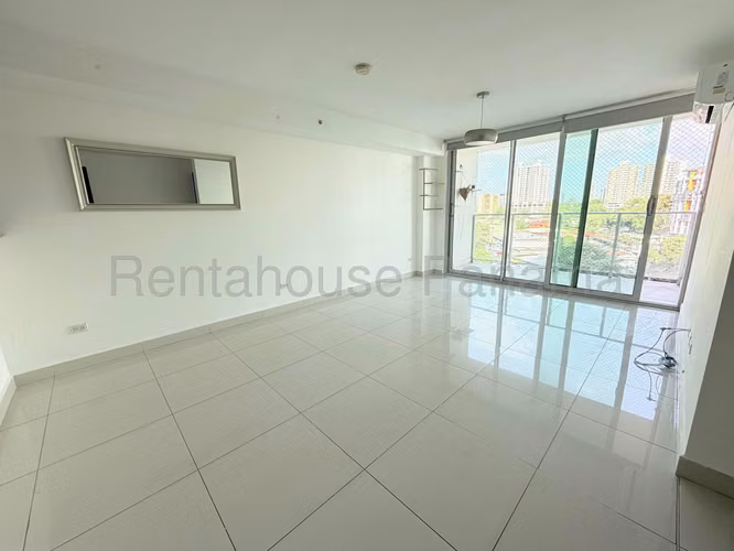 Alquiler de Apartamento en Carrasquilla Ph Midpark SN