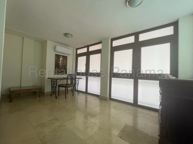 Apartment for rent in Casco Antiguo Ph Casa Luis SN