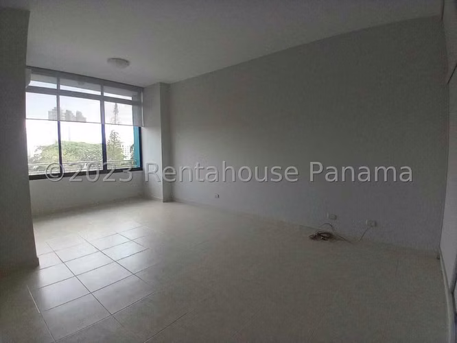 Apartamento en Venta en La Cresta  JG