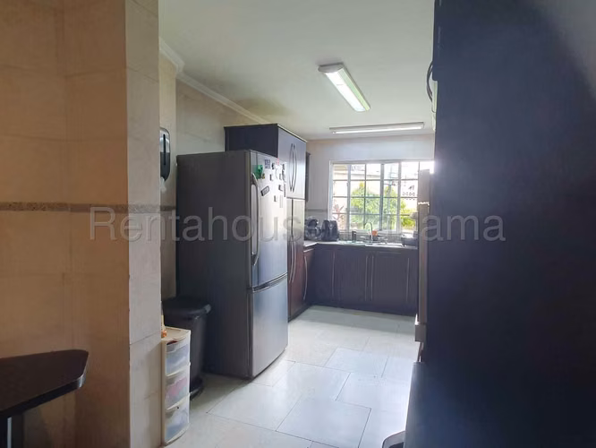 Vendo Casa en Reparto OF26-8746 - Imagen 9
