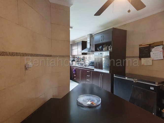 Vendo Casa en Reparto OF26-8746 - Imagen 8
