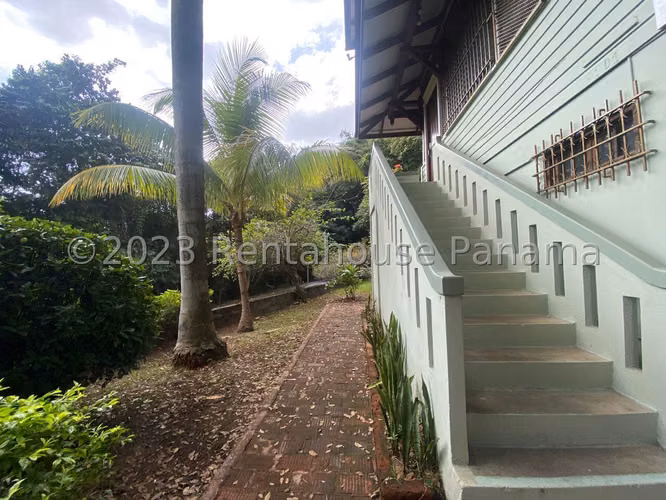 RR VENTA DE CASA EN ALBROOK CASA HERRICK