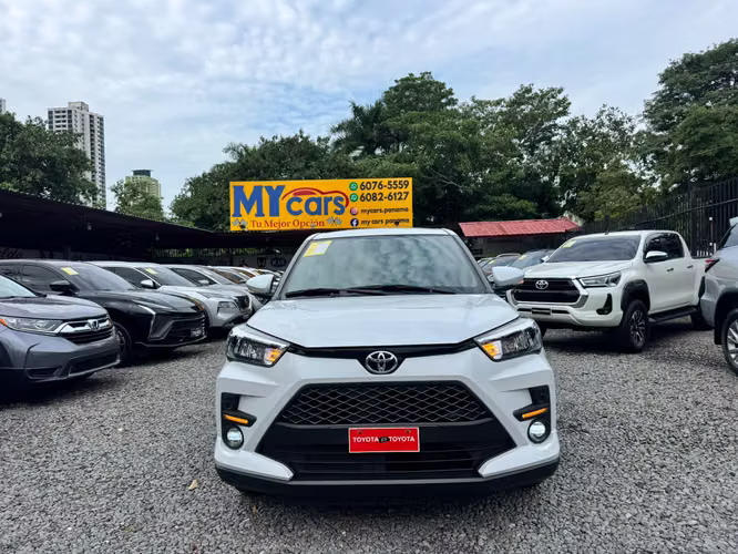 TOYOTA RAIZE 2023 FULL EXTRAS - Imagen 3