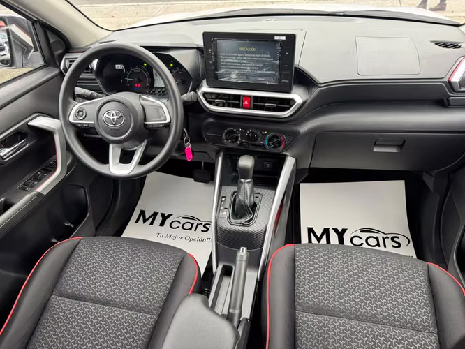 TOYOTA RAIZE 2023 FULL EXTRAS - Imagen 11