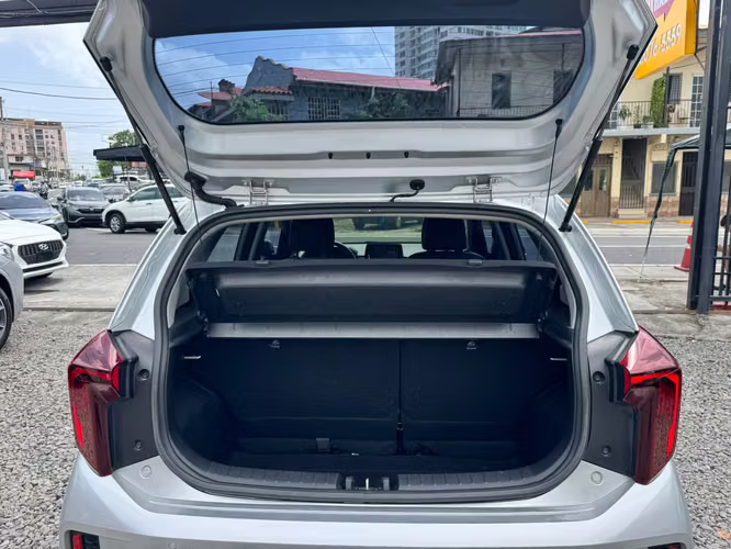 KIA PICANTO 2025 XLINE FULL EXTRAS - Imagen 9