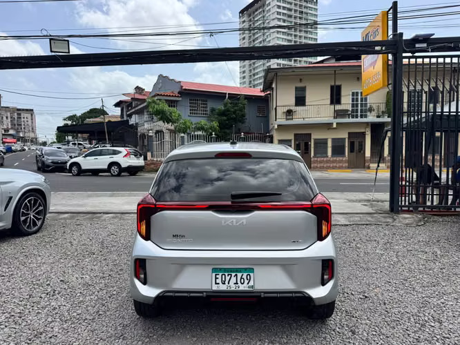 KIA PICANTO 2025 XLINE FULL EXTRAS - Imagen 8