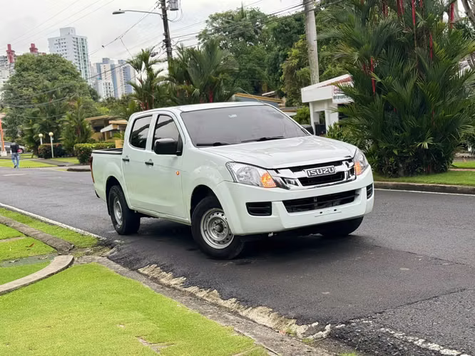Isuzu D-Max Año 2015  4x2 (Manual) Turbo diesel *  - Imagen 14