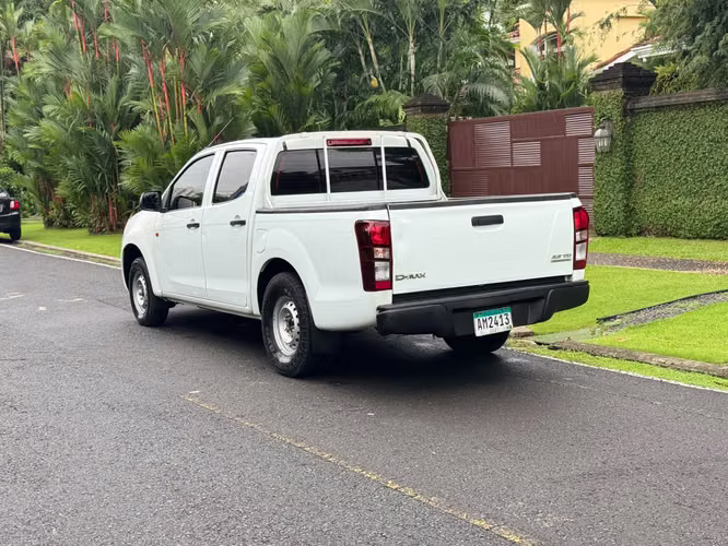 Isuzu D-Max Año 2015  4x2 (Manual) Turbo diesel *  - Imagen 3