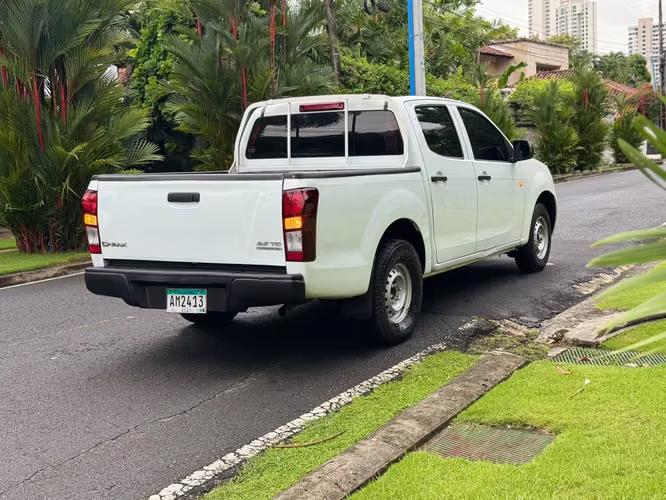 Isuzu D-Max Año 2015  4x2 (Manual) Turbo diesel *  - Imagen 5
