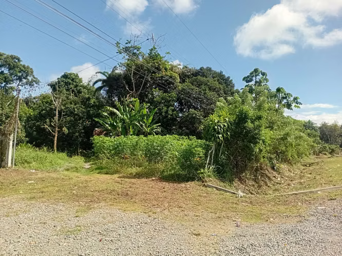 En venta Local Comercial mas Terreno