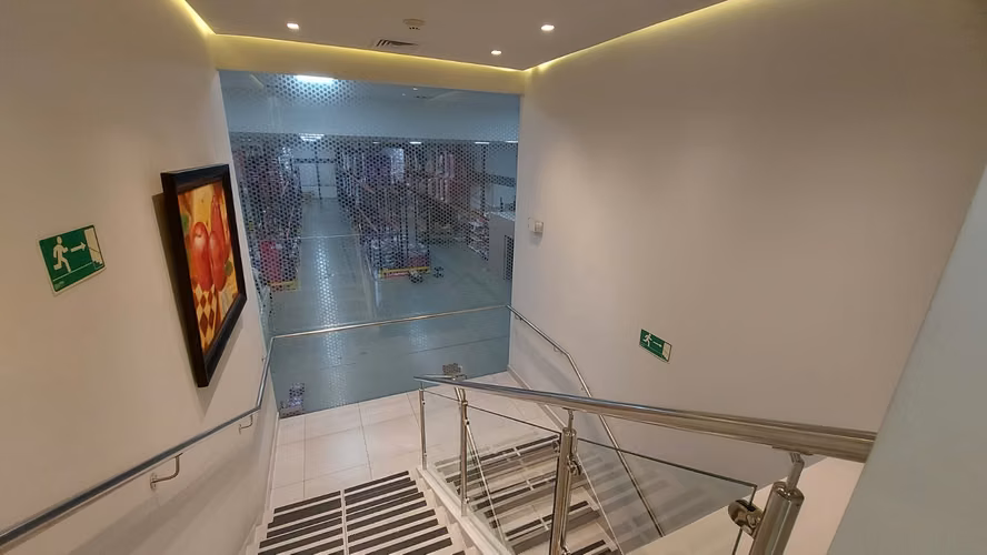 Galera en Villa las Acacias. Juan Diaz.1400mts $1,800,000.00