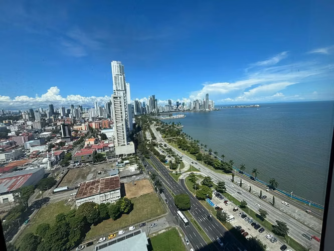 OFICINA EXCLUSIVA EN VENTA | AVE BALBOA – CINTA COSTERA | $199,000 - Imagen 2