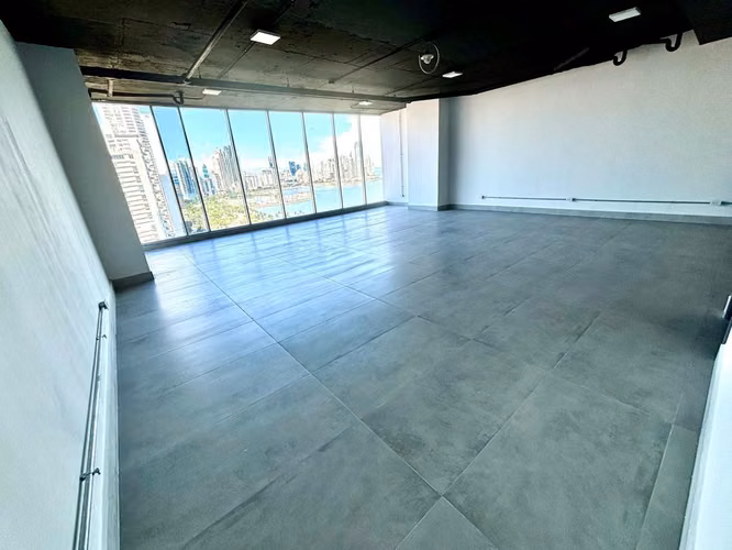 OFICINA EXCLUSIVA EN VENTA | AVE BALBOA – CINTA COSTERA | $199,000 - Imagen 4