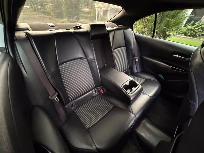 Toyota Corolla SE Año 2020 ~ Versión Full Extras    - Imagen 7