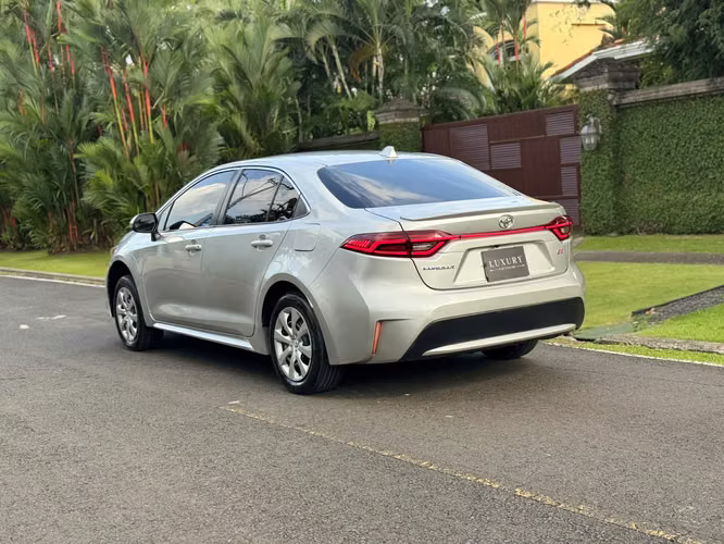 Toyota Corolla SE Año 2020 ~ Versión Full Extras    - Imagen 10