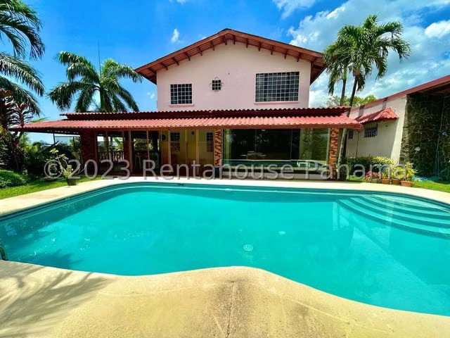 Casa en venta Villa Lucre IH26-3037