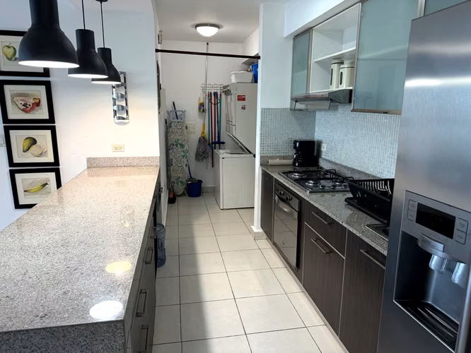 C355J  SE ALQUILA AMPLIO APARTAMENTO AMOBLADO EN EL CANGREJO - Imagen 5