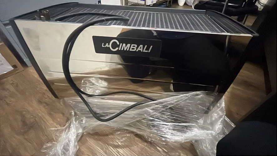 MÁQUINA DE CAFÉ LA CIMBALI M23 UP – COMO NUEVA