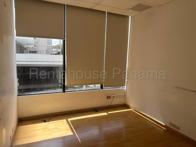 Alquiler de oficinas en Obarrio - Imagen 11