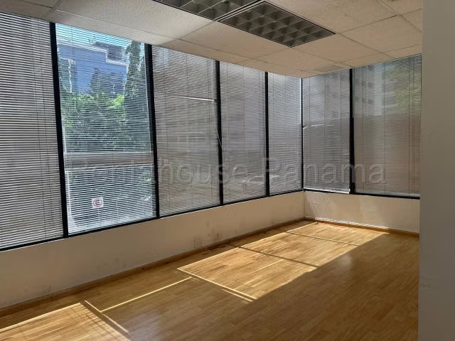 Alquiler de oficinas en Obarrio - Imagen 3