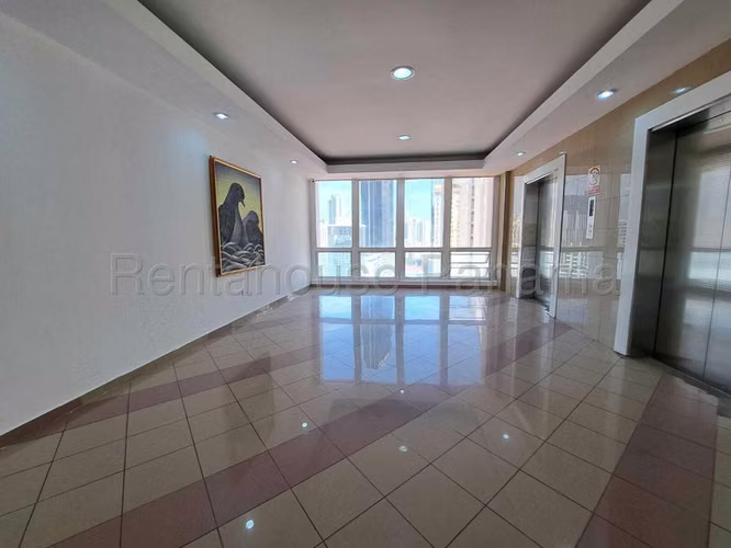I8328GRR Alquiler de Oficina Comercial en Bellavista - Imagen 2