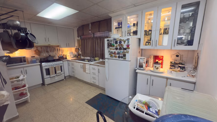 Residencial Colonia Las Lomas Villa Lucre frente al metro