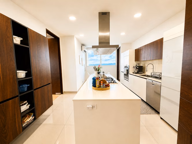 APARTAMENTO DE LUJO EN PH SOLANA – SANTA MARÍA | 306 m² | PISO ALTO - Imagen 3