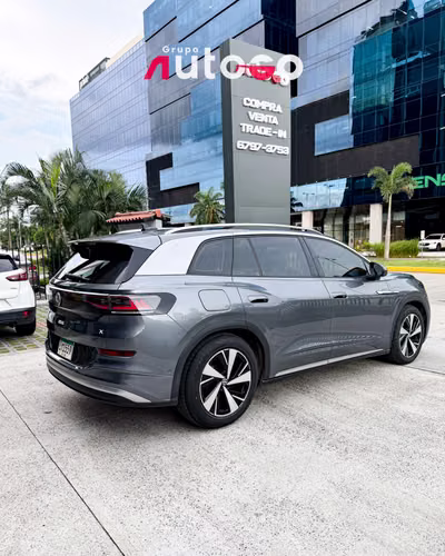 Volkswagen ID.6 X 2024