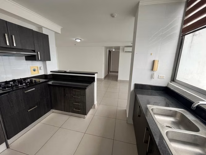 Se Vende Apartamento en Av. Ricardo J. Alfaro - Betania. - Imagen 6