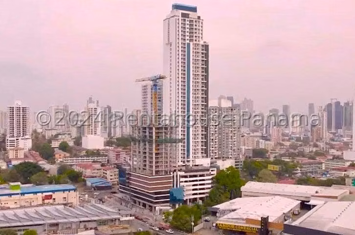 Se Vende Apartamento en Via España LA27-1773