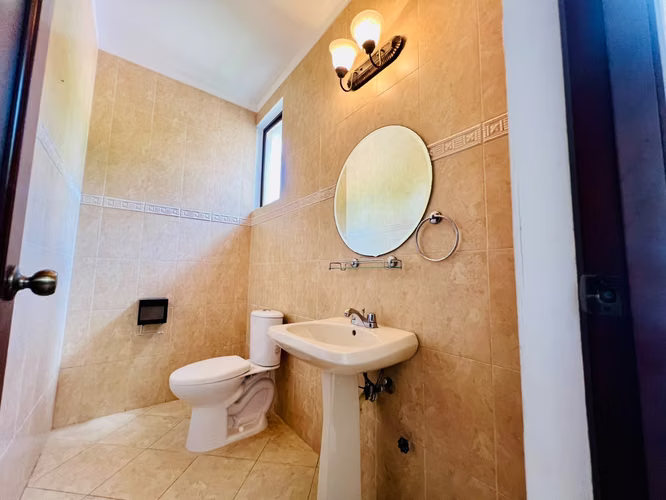 Casa en alquiler en Clayton con piscina privada - Imagen 9