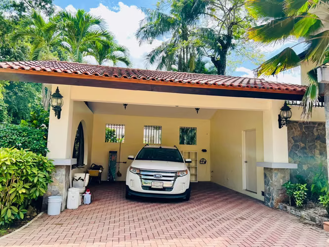 Casa en alquiler en Clayton con piscina privada - Imagen 10