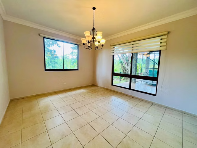 Casa en alquiler en Clayton con piscina privada - Imagen 7