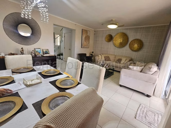Venta Casa Versalles - YD - Imagen 3