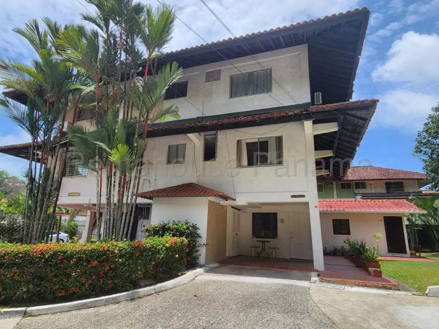 Venta casa adosada tipo duplex, Res Espinar, Colón 26GC9082